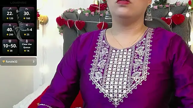 Snapshot of IndraKaur_ chatting on 04.01.26 IndraKaur online show from 04.01.26