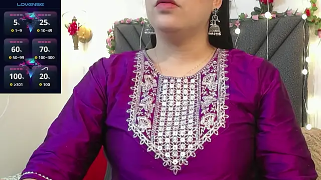 Snapshot of IndraKaur_ chatting on 04.07.26 IndraKaur online show from 04.07.26