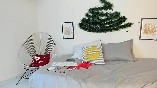  Miaa khalifa  online show from 12.14.25