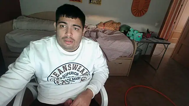 Snapshot of Martigato3 chatting on 10.28.25 Martigato3 online show from 10.28.25