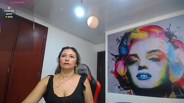 noelia milf19 online show from 03.06.26