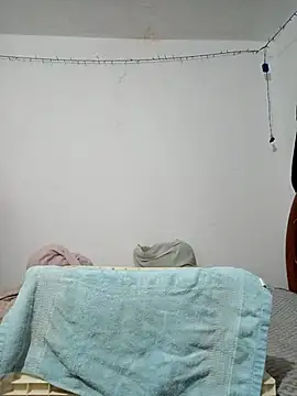 Snapshot of Cesar893 chatting on 11.08.25 Cesar893 online show from 11.08.25