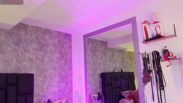 crystaldarliing online show from 03.26.26