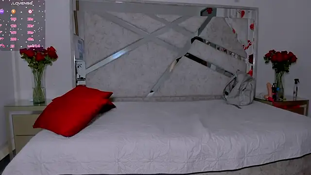 Snapshot of ThiccyLexxy chatting on 10.21.25 ThiccyLexxy online show from 10.21.25