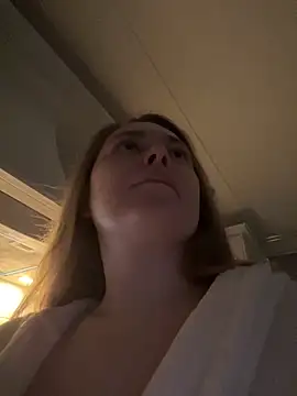 DeniMilkyyyyy online show from 11.18.25