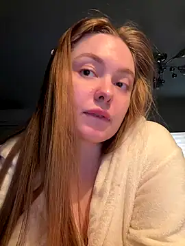 DeniMilkyyyyy online show from 12.17.25