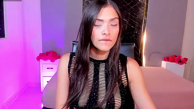 Hannacooper3 online show from 09.22.25