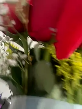 Isaa-Sweet online show from 10.02.25