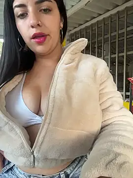 Isaa-Sweet online show from 12.01.25