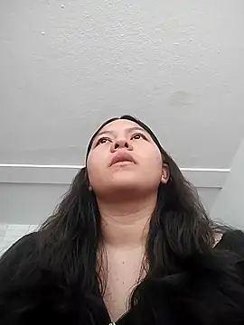 Naia Stant online show from 10.10.25