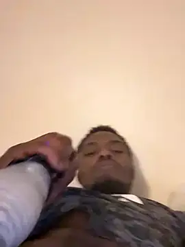 Snapshot of Marcus74bgd chatting on 10.29.25 Marcus74bgd online show from 10.29.25