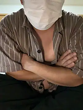 Snapshot of daikimaeda chatting on 11.14.25 daikimaeda online show from 11.14.25