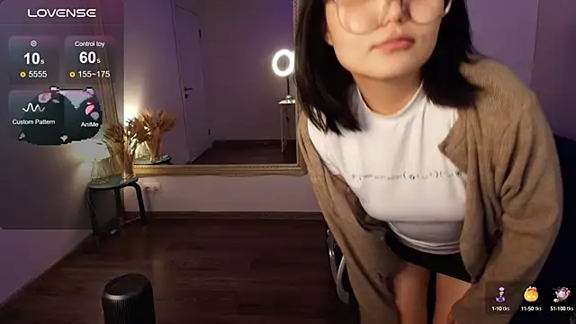Erikawai online show from 09.11.25