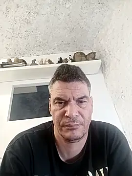 twitshe online show from 11.18.25