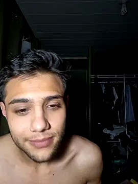 PrettyBoyyy11 online show from 09.14.25