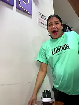 burbuja02 online show from 12.14.25