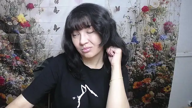 SelenaFly online show from 09.20.25