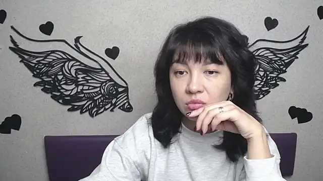 SelenaFly online show from 10.06.25