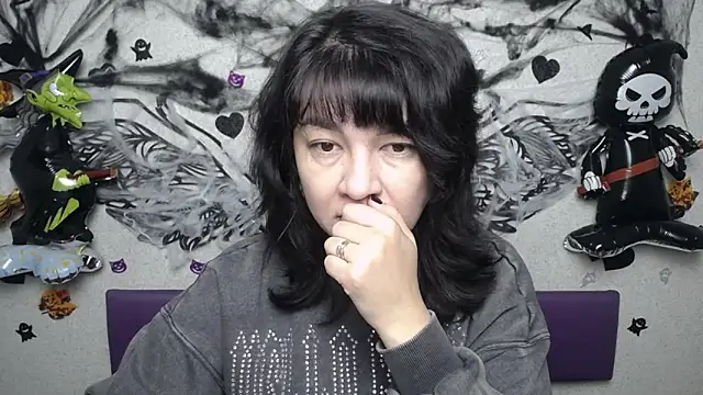 SelenaFly online show from 10.23.25