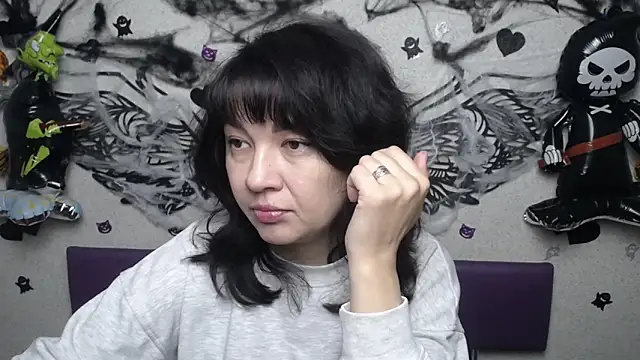 SelenaFly online show from 11.03.25