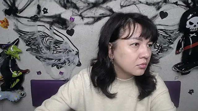 SelenaFly online show from 11.10.25