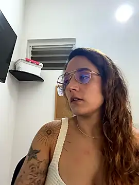 Snapshot of Sophia_House_ chatting on 10.21.25 Sophia House  online show from 10.21.25