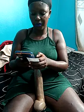 DarkQueen 94 online show from 10.30.25