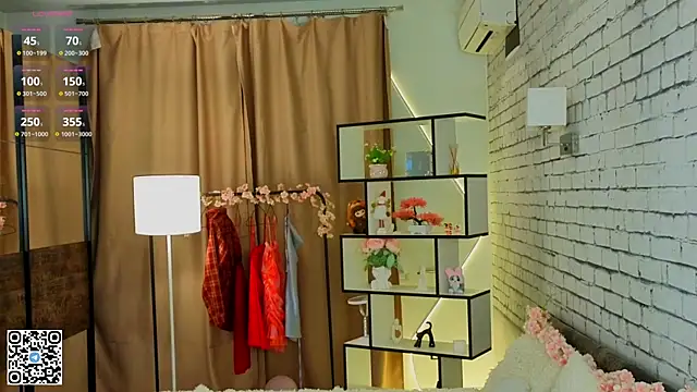 LorinaMaffitt online show from 10.23.25