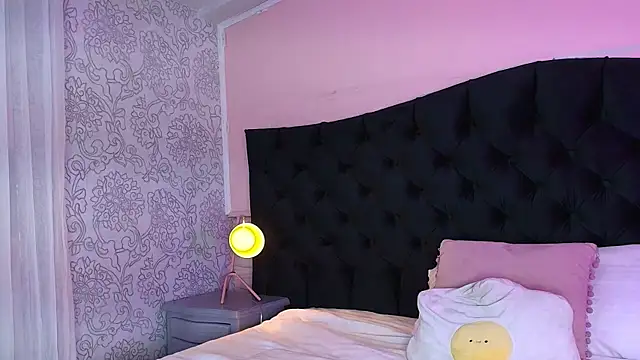 Hada Blue online show from 04.04.26