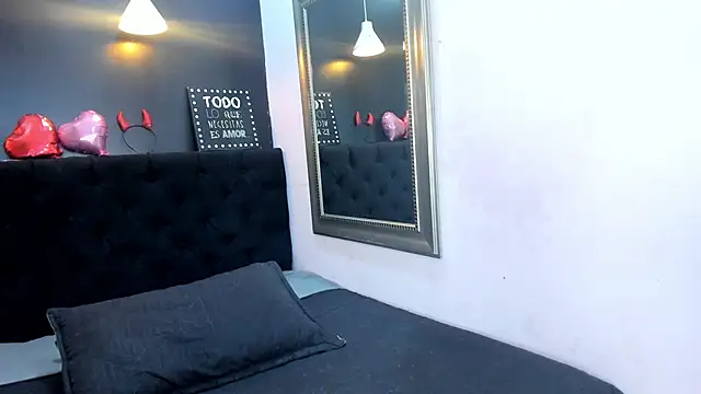 tiiny emilly online show from 10.02.25