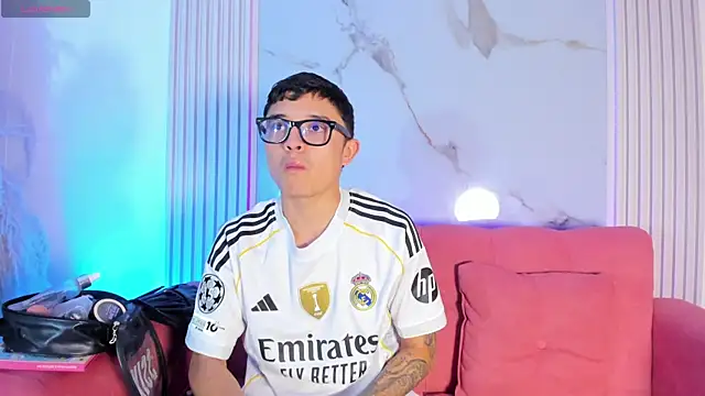 StephanAndSamantha online show from 10.26.25