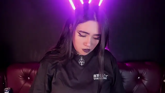 Lilith Zenith online show from 10.10.25