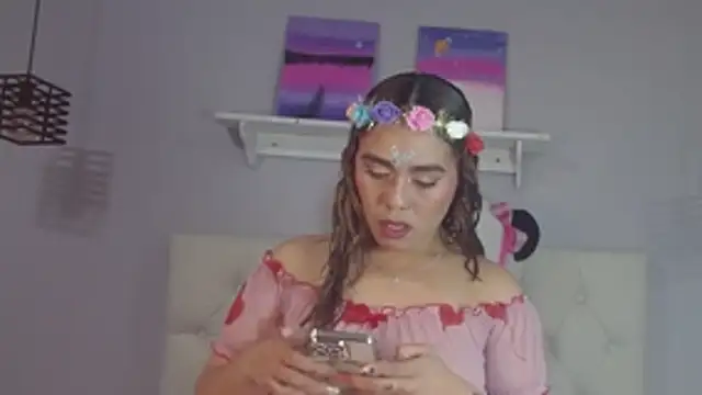 Snapshot of _Aiitanaa_ chatting on 10.18.25 Aiitanaa online show from 10.18.25