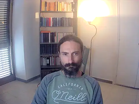 Snapshot of Mrkurt86 chatting on 10.20.25 Mrkurt86 online show from 10.20.25