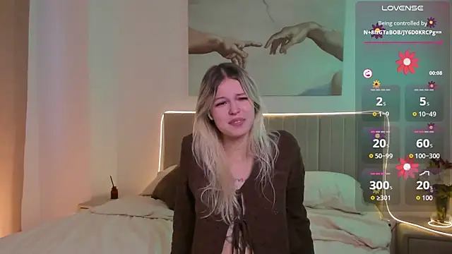 Snapshot of Lisa_Blossom chatting on 09.22.25 Lisa Blossom online show from 09.22.25