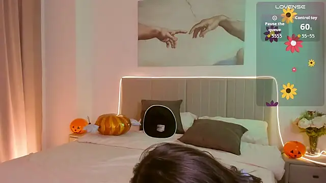 Snapshot of Lisa_Blossom chatting on 11.03.25 Lisa Blossom online show from 11.03.25