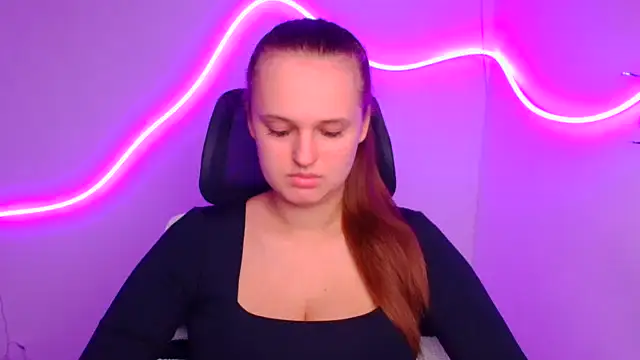 Aurora White online show from 10.06.25