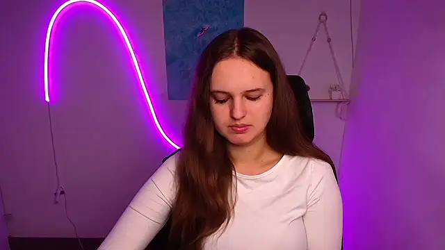 Aurora White online show from 10.15.25