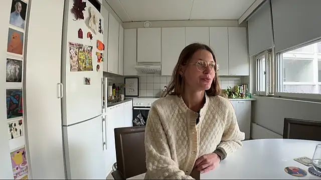 Snapshot of Scorpion_Peach chatting on 09.26.25 Scorpion Peach online show from 09.26.25