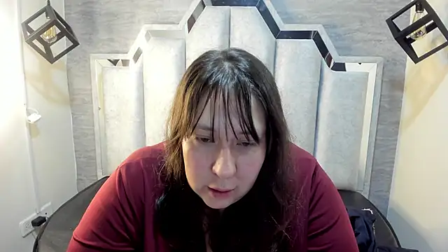  Emily rosee  online show from 10.18.25