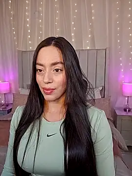 Snapshot of AriadnaTaylor chatting on 06.19.26 AriadnaTaylor online show from 06.19.26