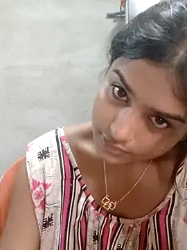 Snapshot of Tara2007 chatting on 10.18.25 Tara2007 online show from 10.18.25