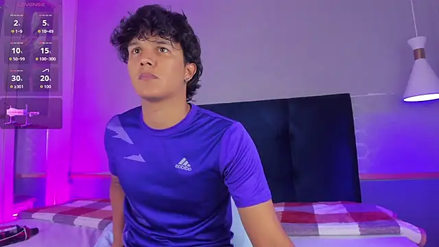 Leo Savage  online show from 09.20.25