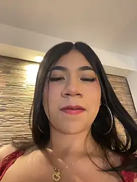 LiaSaenz27 online show from 10.12.25