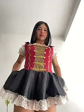 LiaSaenz27 online show from 10.12.25