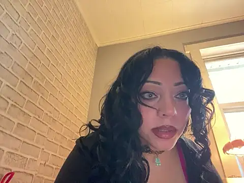 Kendall knox online show from 10.13.25