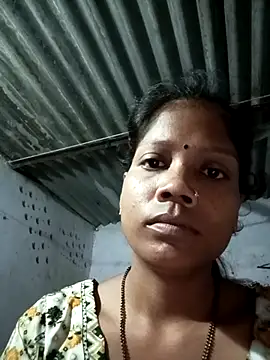 SEXY-MAHI4 online show from 10.24.25