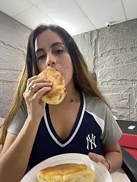 CamileX online show from 10.25.25