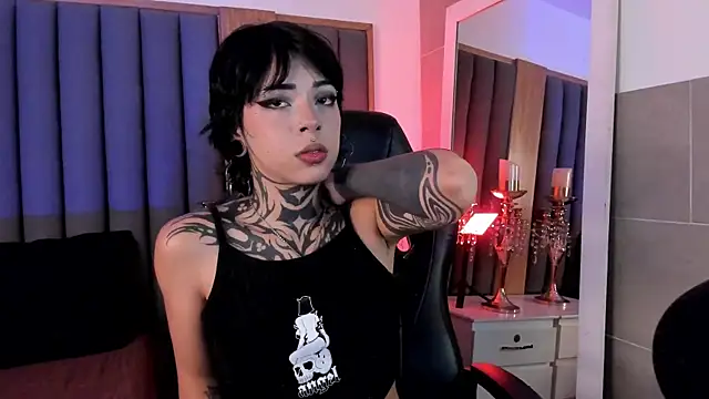 misstomie  online show from 02.10.26