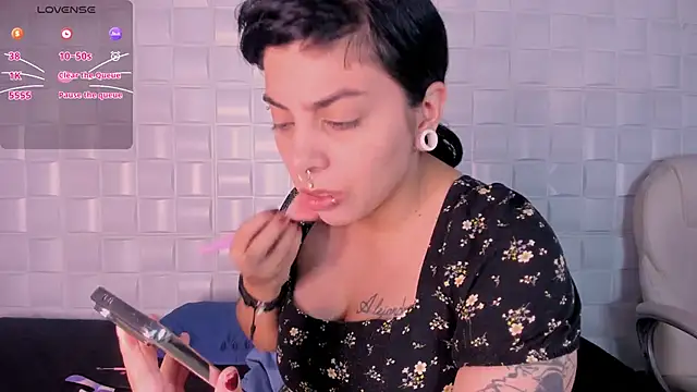 emily-santoss online show from 11.02.25